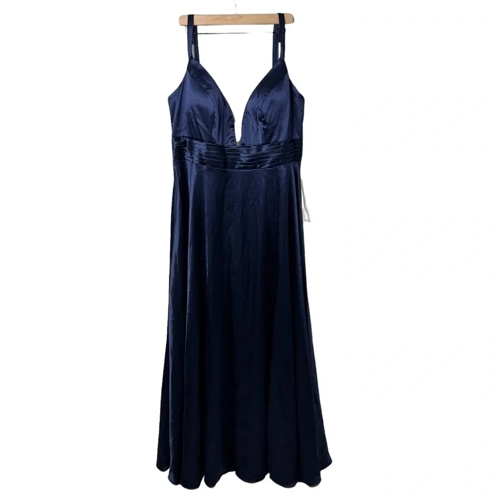 Mac Duggal V Neck Sleeveless Gown Navy Blue Plus Size 20W Leg Slit Pleated Belt - Picture 2 of 11